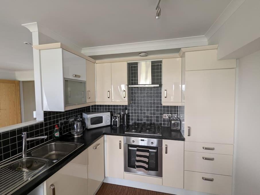 Beautiful 2 Bedroom Flat Overlooking Golf Course Carnoustie Eksteriør billede