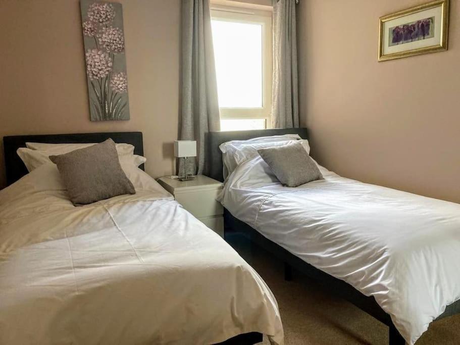 Beautiful 2 Bedroom Flat Overlooking Golf Course Carnoustie Eksteriør billede