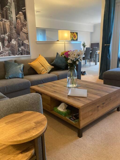 Beautiful 2 Bedroom Flat Overlooking Golf Course Carnoustie Eksteriør billede